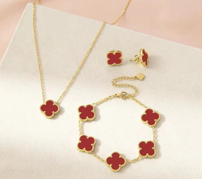 Red Clover Jewelry Set – Elegant Necklace, Bracelet & Earrings